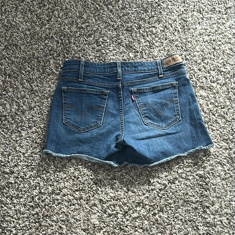Levi’s Denim Shorts for Women - Picture 4 of 4